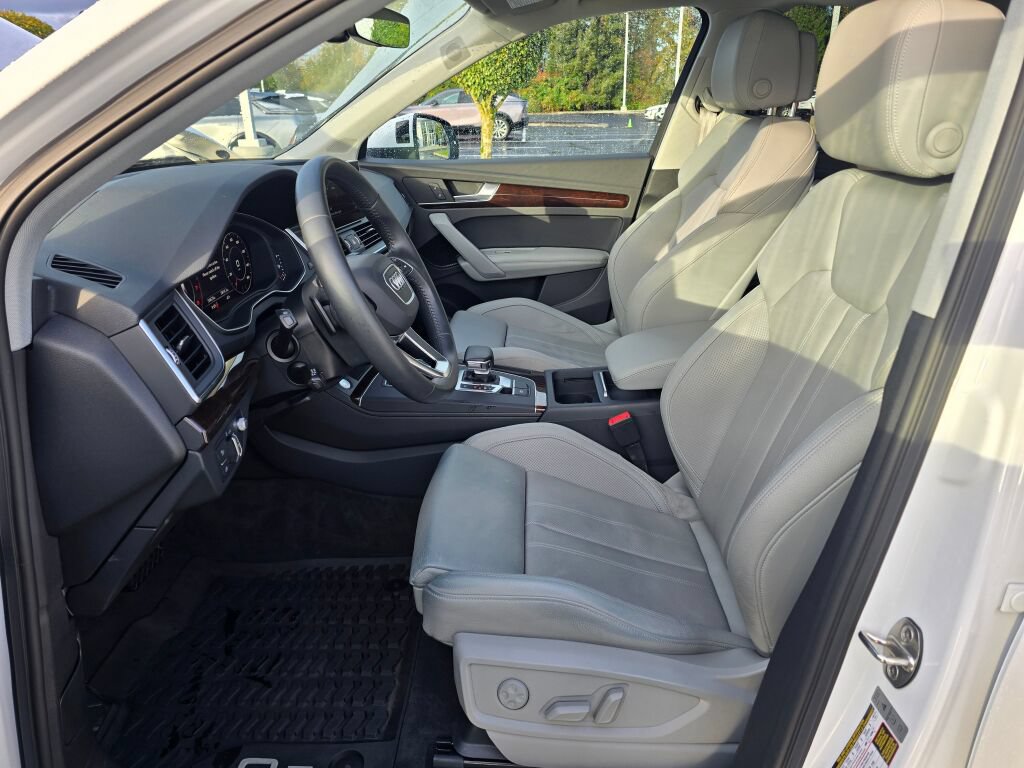 Used 2018 Audi Q5 Prestige w/ Prestige Package AWD/4WD image 14