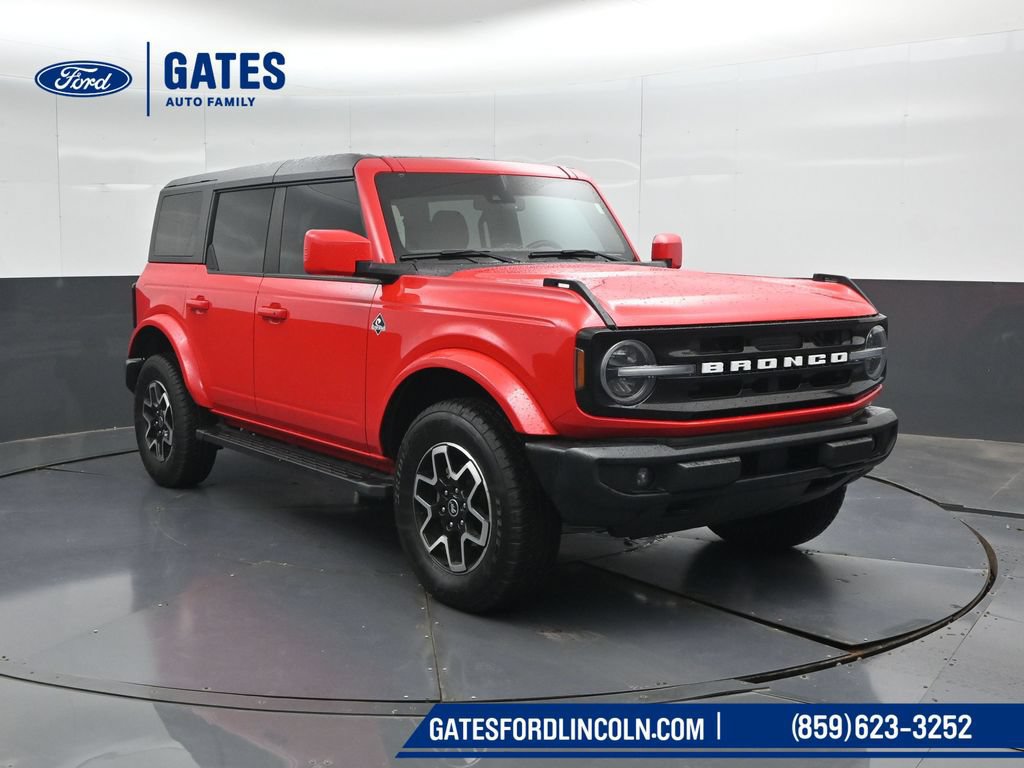 Used 2023 Ford Bronco Outer Banks AWD/4WD image 4