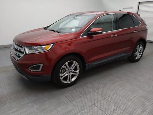 Used 2018 Ford Edge Titanium w/ Technology Package FWD image 2