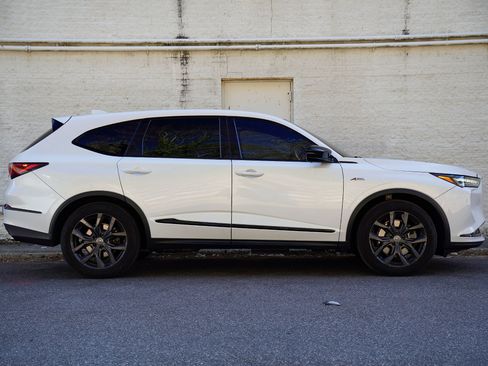 Used 2023 Acura MDX A-Spec AWD/4WD image 8