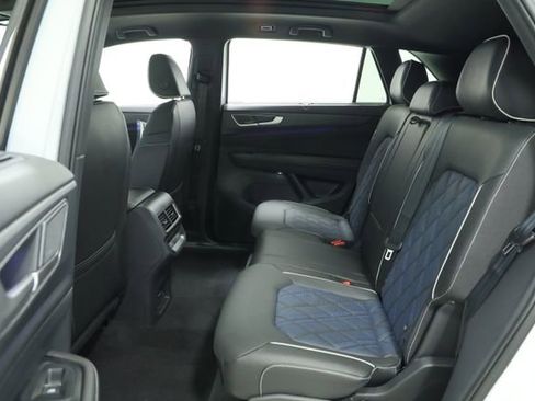 New 2026 Volkswagen Atlas Cross Sport SEL Premium R-Line AWD/4WD image 38