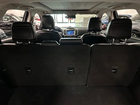 Used 2020 Ford Edge SEL w/ Convenience Package image 28