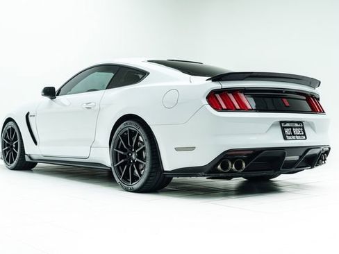 Used 2016 Ford Mustang Shelby GT350 w/ Technology Package RWD image 18
