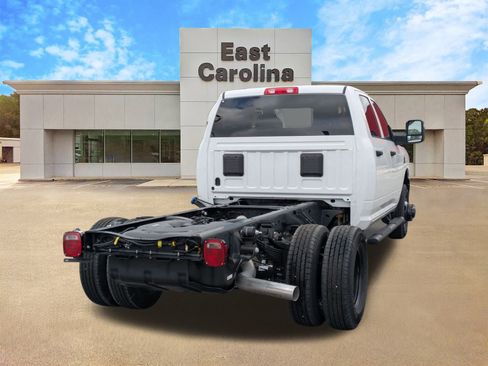 New 2026 RAM 3500 Tradesman AWD/4WD image 3