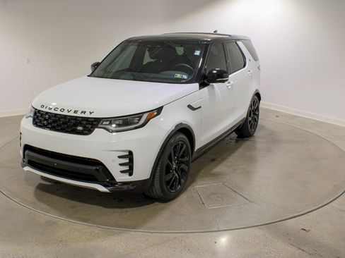 Used 2024 Land Rover Discovery Dynamic SE image 1