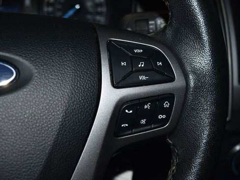 Used 2019 Ford Ranger XLT w/ Equipment Group 301A Mid image 9