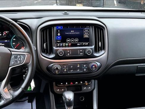 Used 2022 GMC Canyon AT4 w/ Trailering Package AWD/4WD image 10