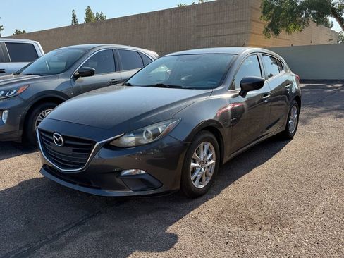 Used 2016 MAZDA MAZDA3 i Sport w/ Preferred Equipment Package FWD image 2