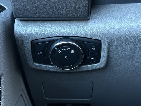 Used 2022 Ford F250 XL w/ Power Equipment Group image 25