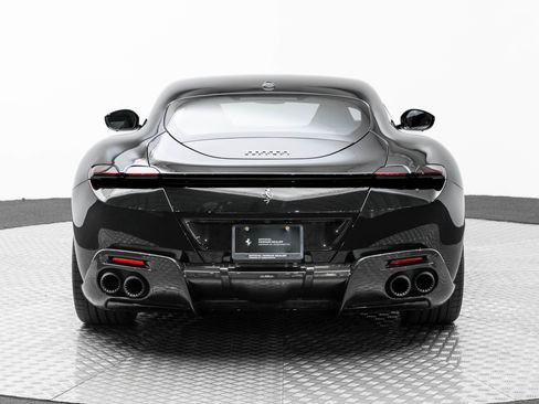 Certified 2024 Ferrari Roma image 8
