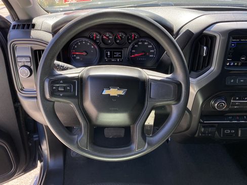 Used 2019 Chevrolet Silverado 1500 Custom w/ Custom Value Package RWD image 12