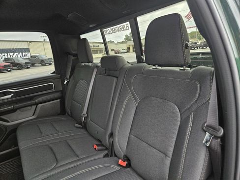 New 2026 RAM 1500 4x4 Crew Cab image 33