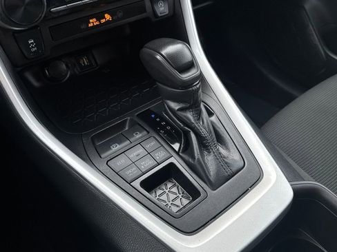 Used 2024 Toyota RAV4 LE image 25