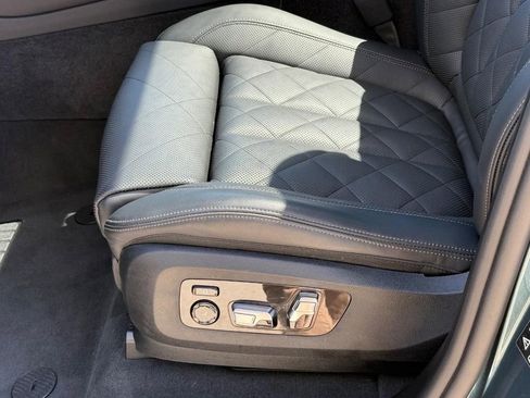 Used 2025 BMW X5 xDrive40i image 21