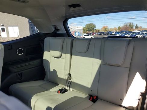 New 2025 Subaru Ascent Limited w/ Popular Package #2 image 9