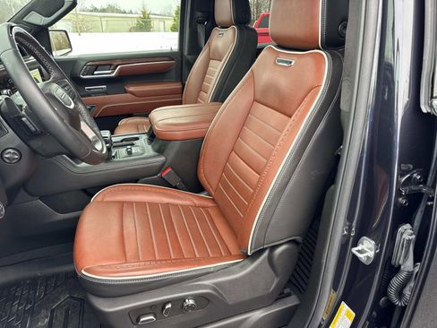 Used 2024 GMC Sierra 1500 Denali Ultimate AWD/4WD image 31