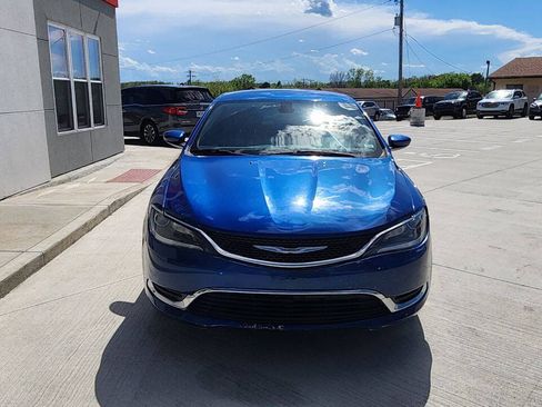 Used 2016 Chrysler 200 Limited FWD image 9