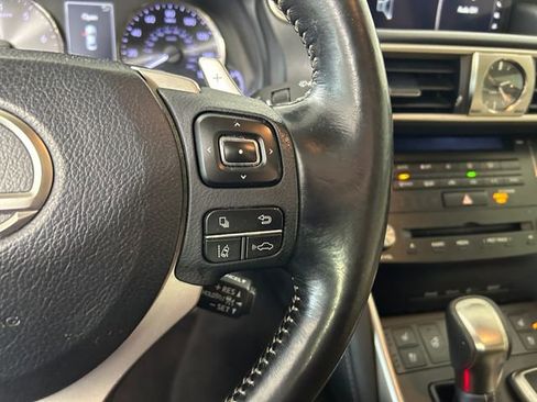 Used 2017 Lexus IS 300 AWD image 17