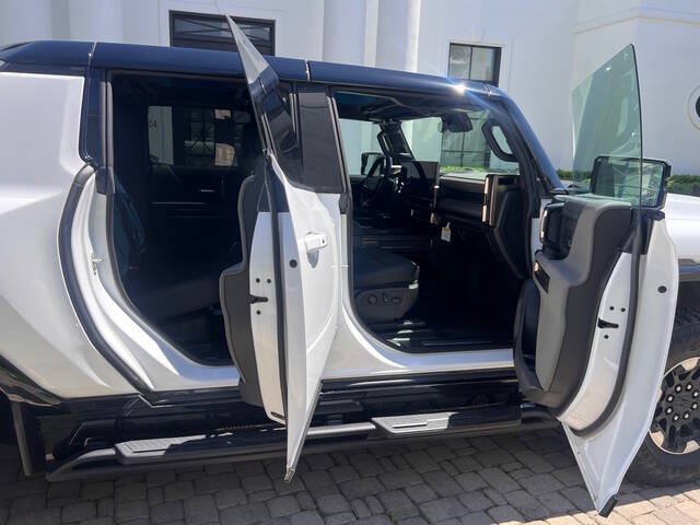 Used 2024 GMC Hummer EV 3X w/ Battery Pack, 24 Module Pack AWD/4WD image 22