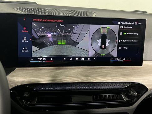 Used 2025 BMW i4 eDrive40 image 20