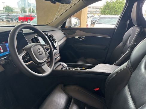 Used 2024 Volvo XC90 B6 Ultimate w/ Protection Package Premier AWD/4WD image 18