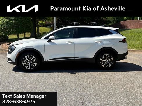 Used 2025 Kia Sportage EX w/ EX Premium Package AWD/4WD image 3