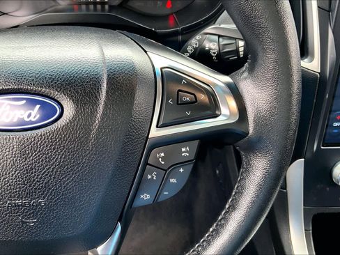 Certified 2022 Ford Edge SEL AWD/4WD image 21