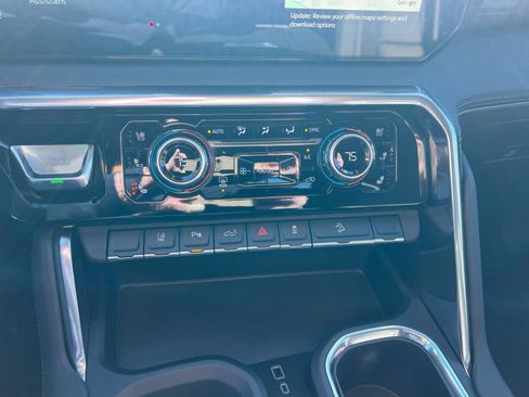 New 2026 GMC Sierra 2500 Denali w/ Denali Reserve Package image 18