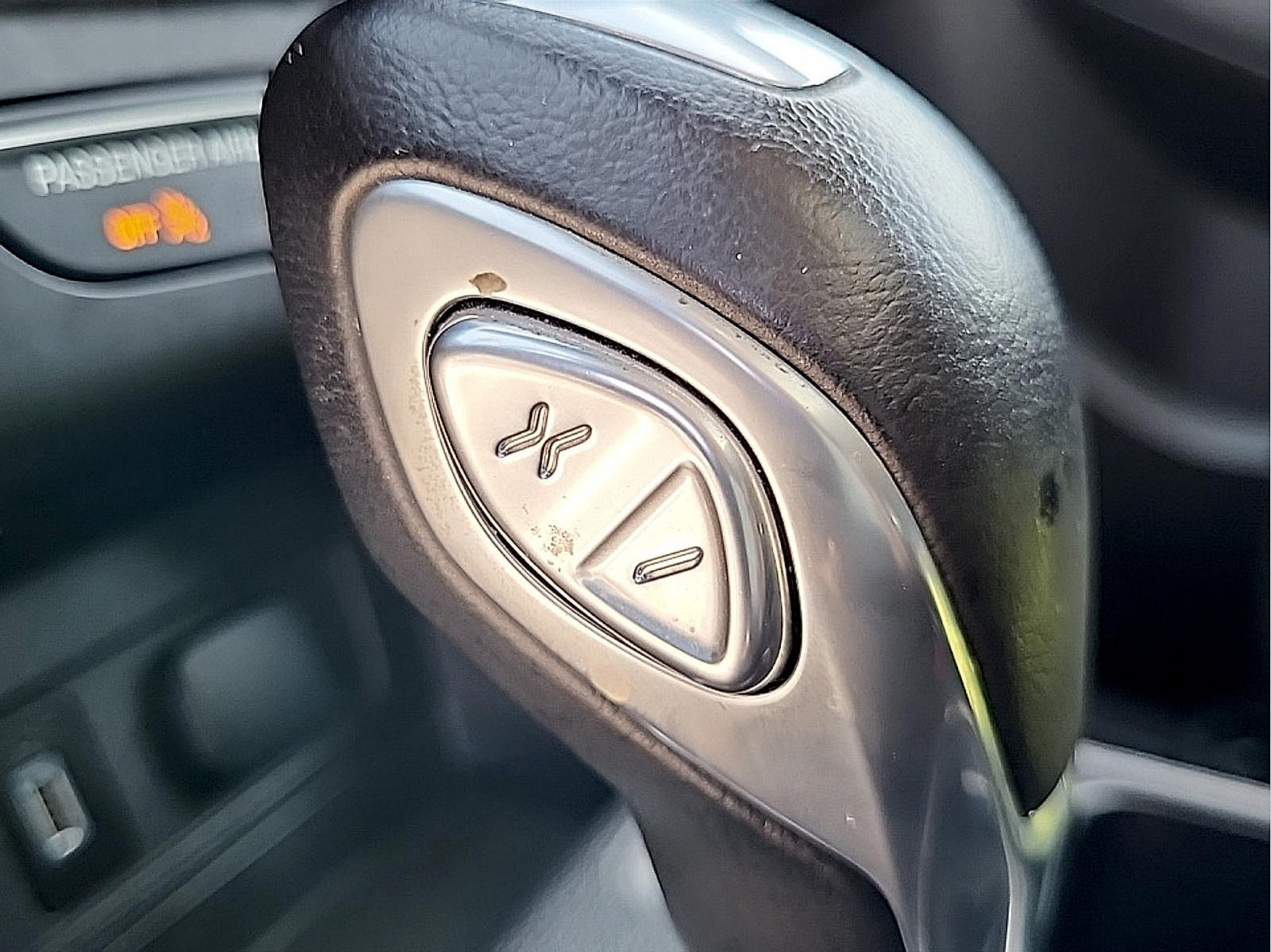 Used 2019 Ford Escape Titanium AWD/4WD image 26