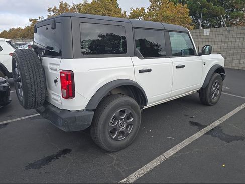 Used 2025 Ford Bronco Big Bend AWD/4WD image 2