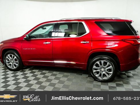 Used 2020 Chevrolet Traverse Premier AWD/4WD image 30