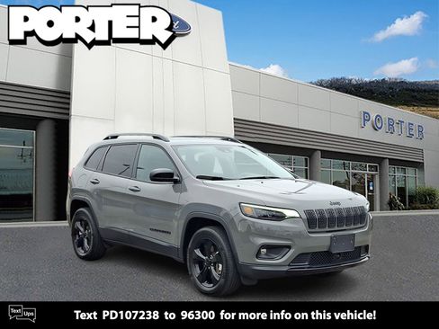 Used 2023 Jeep Cherokee Altitude Lux w/ Lux Elite Package AWD/4WD image 1