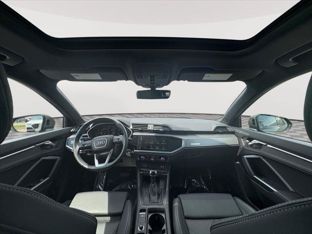 Certified 2025 Audi Q3 2.0T Premium AWD/4WD image 13