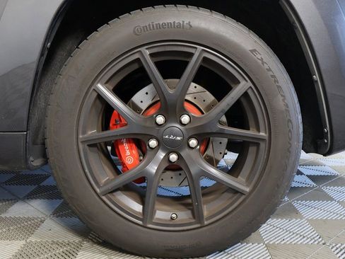 Used 2019 Jeep Grand Cherokee SRT image 16