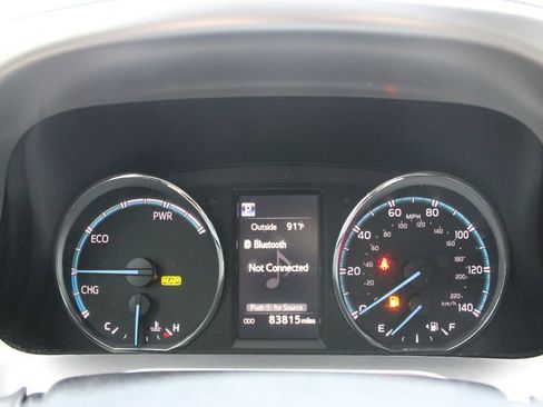 Used 2018 Toyota RAV4 XLE AWD/4WD image 32