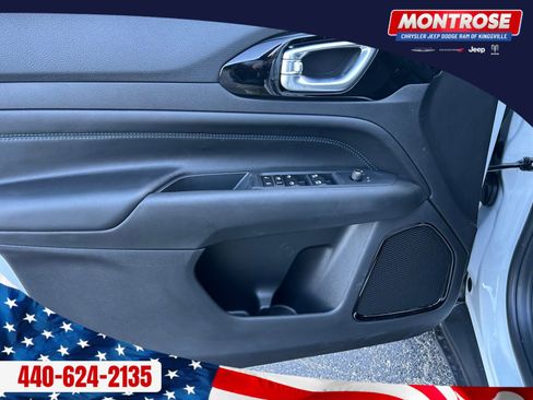 New 2026 Jeep Compass Limited image 9