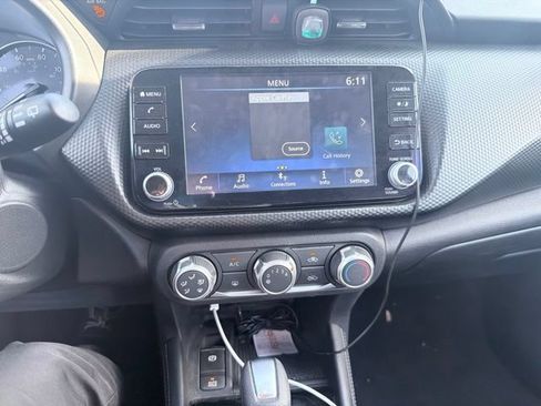 Used 2023 Nissan Kicks SV FWD image 7