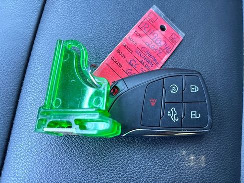 Used 2024 Chevrolet Silverado 2500 LT w/ Z71 Sport Edition image 25