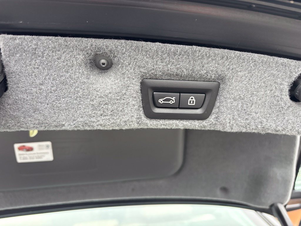 Used 2012 BMW 740i RWD image 29