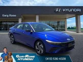 Certified 2025 Hyundai Elantra Sport FWD video 2