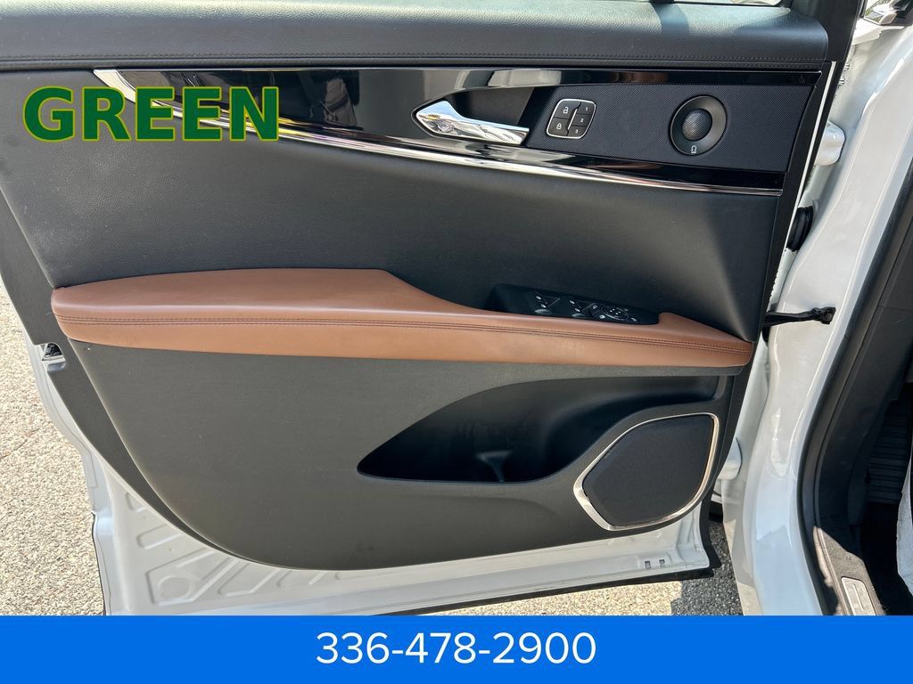 Certified 2023 Lincoln Nautilus Reserve w/ Equipment Group 201A AWD/4WD image 13