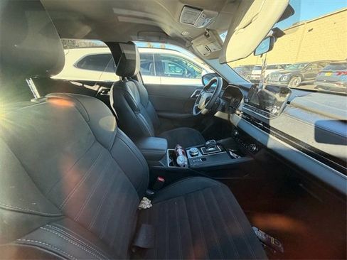 Used 2024 Mitsubishi Outlander SE image 15