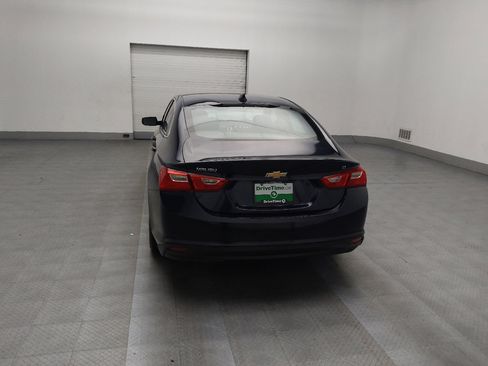 Used 2017 Chevrolet Malibu LT image 6