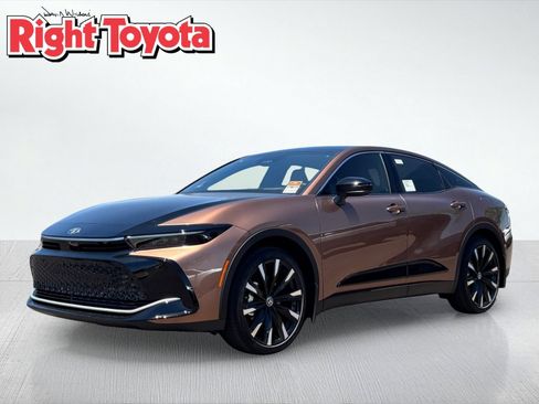 New 2026 Toyota Crown Platinum AWD/4WD image 1