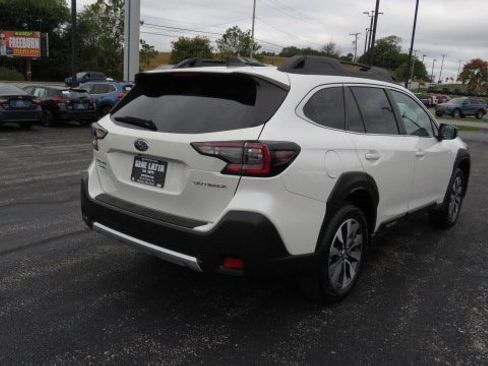 Used 2025 Subaru Outback Limited image 7
