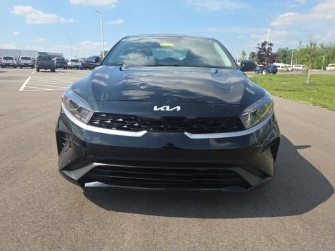 Used 2024 Kia Forte LX FWD image 4