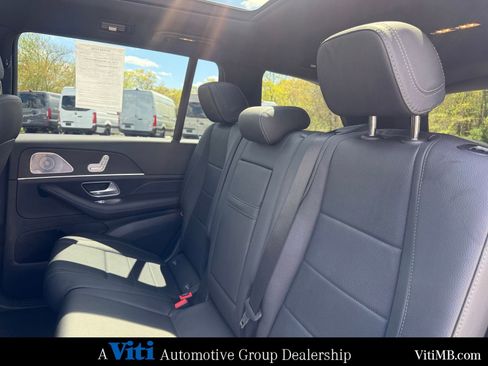 Certified 2025 Mercedes-Benz GLS 450 4MATIC image 22