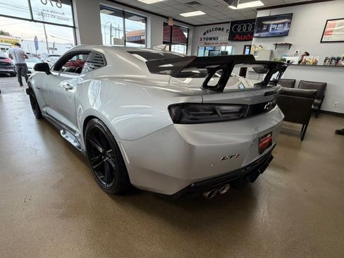 Used 2018 Chevrolet Camaro SS w/ Redline Edition RWD image 11