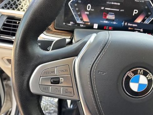Used 2026 BMW X7 xDrive40i AWD/4WD image 23
