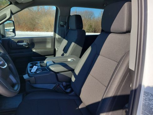 New 2026 GMC Sierra 3500 Pro w/ Convenience Package image 4